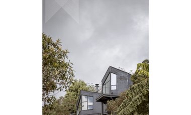 CASA CAMPESTRE, LOTE INDEPENDIENTE, entrando por Sajonia