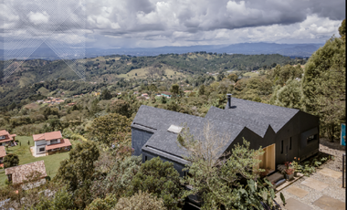 CASA CAMPESTRE, LOTE INDEPENDIENTE, entrando por Sajonia
