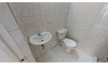 Venta Casa Cerezos de Nueva Castilla , abajo Av Cali