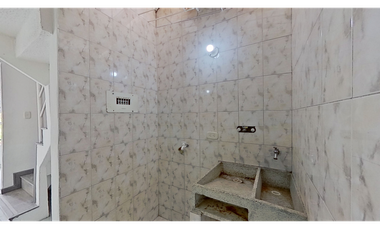 Venta Casa Cerezos de Nueva Castilla , abajo Av Cali
