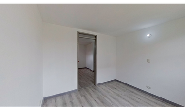 Venta Casa Cerezos de Nueva Castilla , abajo Av Cali