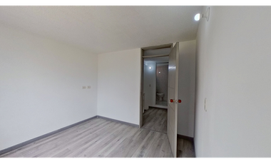 Venta Casa Cerezos de Nueva Castilla , abajo Av Cali