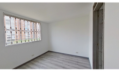 Venta Casa Cerezos de Nueva Castilla , abajo Av Cali