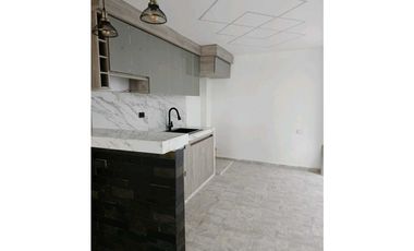SE ARRIENDA CASA URB CASA CARMELO