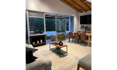 Venta en casa de 1 piso en el Retiro