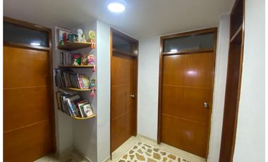 SE VENDE DUPLEX DE TRES ALCOBAS EN SECTOR JARDN, SANTA MARTA