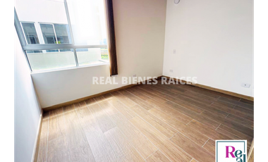 Casa Unifamiliar en Unidad Cerrada – Excelente Ubicación