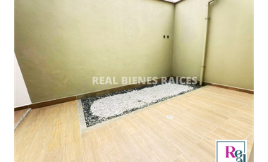 Casa Unifamiliar en Unidad Cerrada – Excelente Ubicación