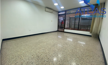 ARRIENDO LOCAL EN CABECERA /BUCARAMANGA COD:860