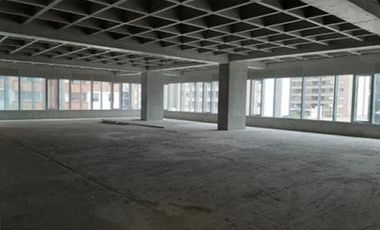 SE ARRIENDA OFICINA MEDELLIN