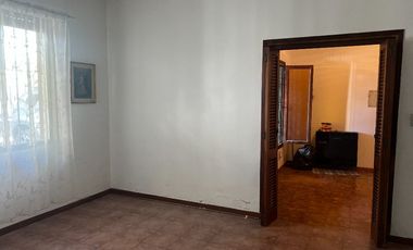 Casa para 2 Familias en venta en Wilde Centro