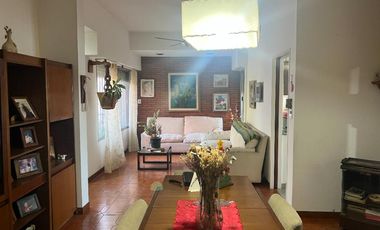 Casa para 2 Familias en venta en Wilde Centro