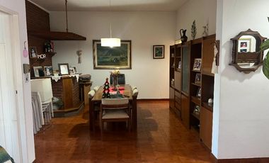 Casa para 2 Familias en venta en Wilde Centro