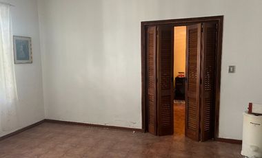 Casa para 2 Familias en venta en Wilde Centro