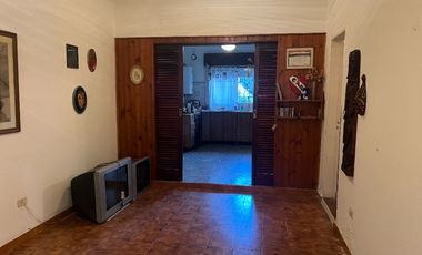 Casa para 2 Familias en venta en Wilde Centro