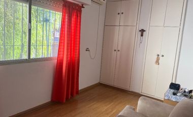 Casa para 2 Familias en venta en Wilde Centro