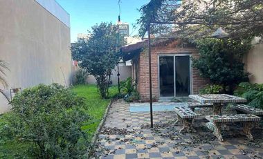 Casa para 2 Familias en venta en Wilde Centro