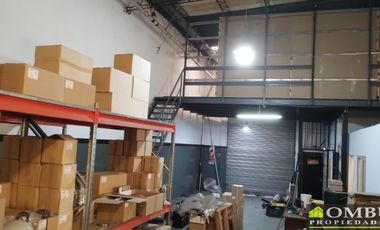Galpón en alquiler de 200m2 ubicado en Villa del Parque