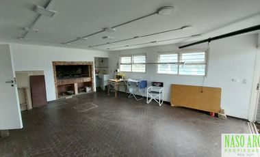 Chalet en venta en Sierra de los Padres. Lindero al Golf. Apto crédito.