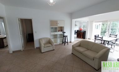 Chalet en venta en Sierra de los Padres. Lindero al Golf. Apto crédito.