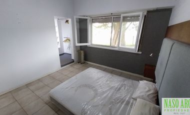 Chalet en venta en Sierra de los Padres. Lindero al Golf. Apto crédito.