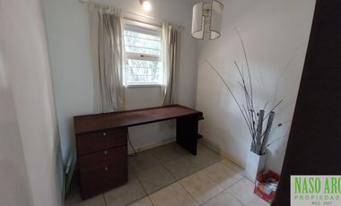 Chalet en venta en Sierra de los Padres. Lindero al Golf. Apto crédito.