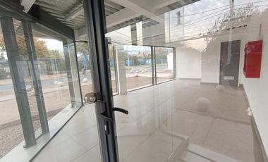 ARRIENDO LOCAL COMERCIAL 40 M2 CON ESTACIONAMIENTO