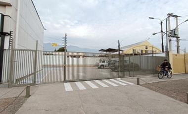 ARRIENDO LOCAL COMERCIAL 40 M2 CON ESTACIONAMIENTO