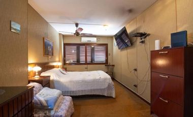 Casa en venta - 4 Dormitorios 4 Baños - Cordoba