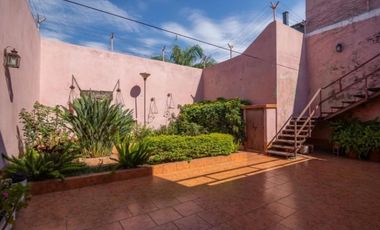 Casa en venta - 4 Dormitorios 4 Baños - Cordoba