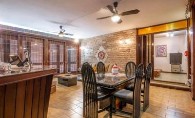 Casa en venta - 4 Dormitorios 4 Baños - Cordoba