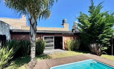 Casa en venta - 4 Dormitorios 3 Baños - San Vicente