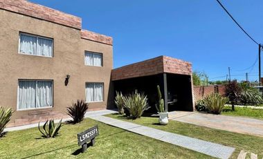 Casa en venta - 4 Dormitorios 3 Baños - San Vicente