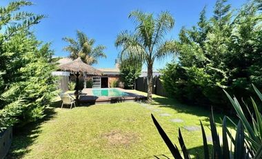 Casa en venta - 4 Dormitorios 3 Baños - San Vicente