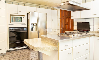 Casa en condominio en venta en Lomas de Tecamachalco