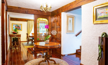 Casa en condominio en venta en Lomas de Tecamachalco