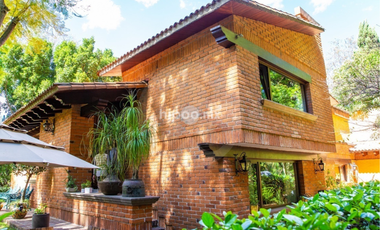 Casa en condominio en venta en Lomas de Tecamachalco