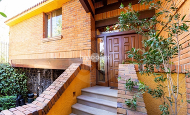 Casa en condominio en venta en Lomas de Tecamachalco
