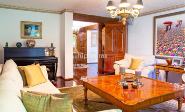 Casa en condominio en venta en Lomas de Tecamachalco