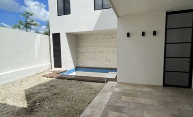 Casa en venta 4 habitaciones entrega inmediata en Tixcuytún, Mérida