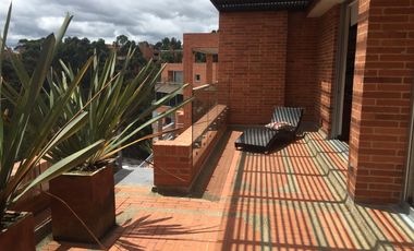 VENDO HERMOSO PENTHOUSE EN CERROS ORIENTALES BGTA