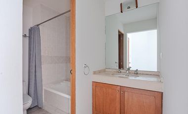 Casa en condominio con vigilancia y amenidades