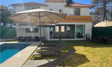 Increíble Casa con Alberca en Rancho San Diego, Ixtapan de la Sal.