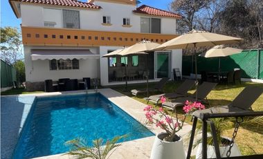 Increíble Casa con Alberca en Rancho San Diego, Ixtapan de la Sal.