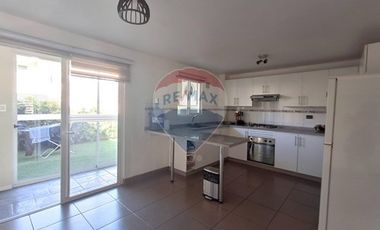 Moderna Casa en Valle Lo Campino
