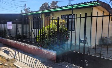 Se vende casa con amplio terreno en P.A.C