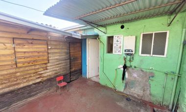 Se vende casa con amplio terreno en P.A.C