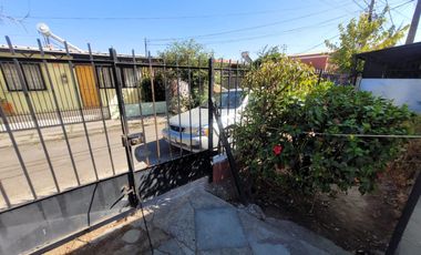 Se vende casa con amplio terreno en P.A.C