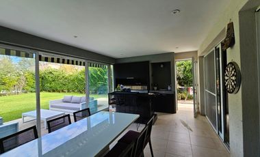 Venta Casa en una planta en barrio cerrado La Comarca