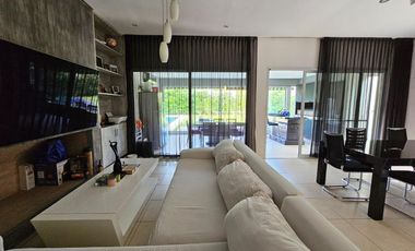 Venta Casa en una planta en barrio cerrado La Comarca